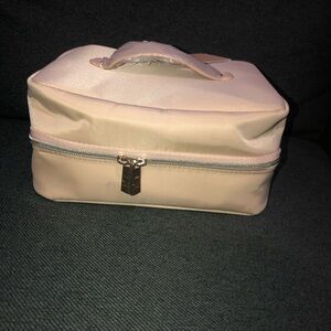 BEIS The hanging cosmetic case in beige